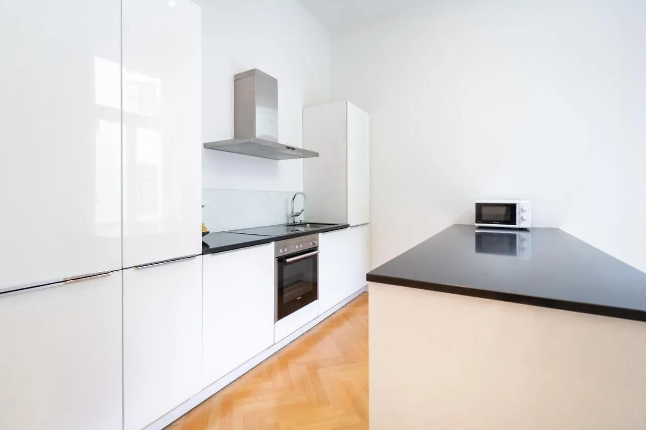 Apartment Large Luxury Residence Near Townhall & Votivkirche Vienna Austria