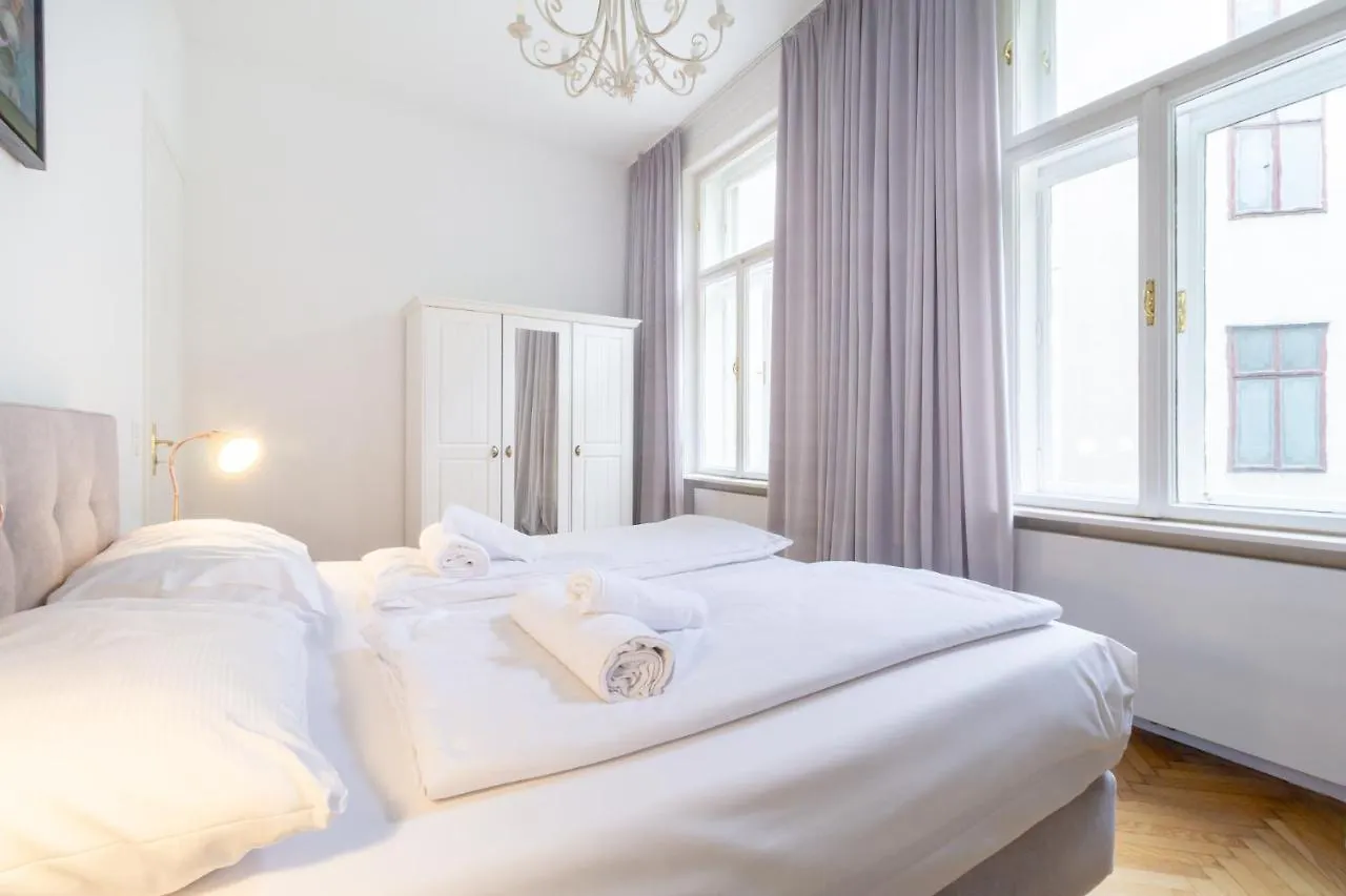 Large Luxury Residence Near Townhall & Votivkirche Vienna 0*,  Austria